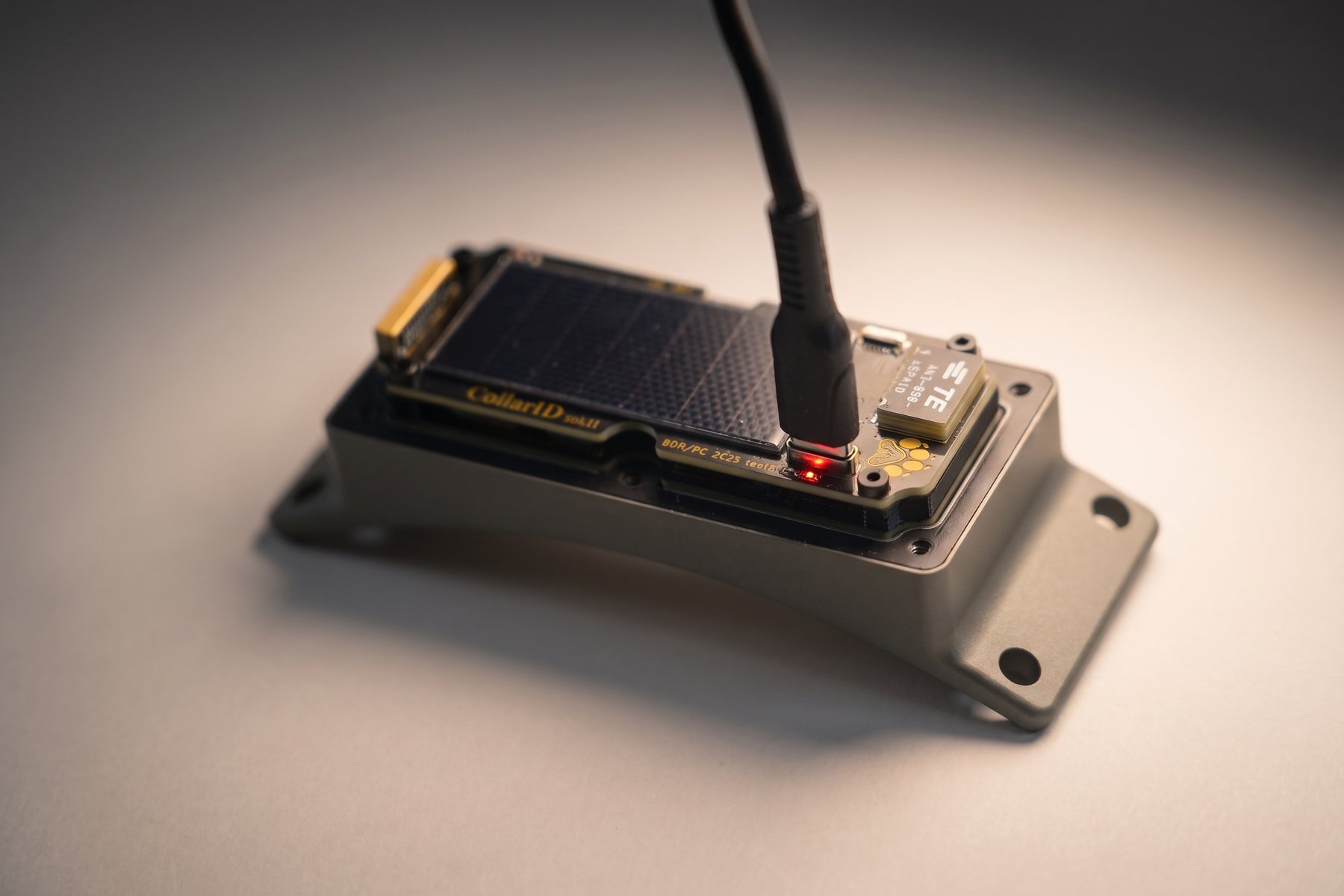 Red charge LED illuminated